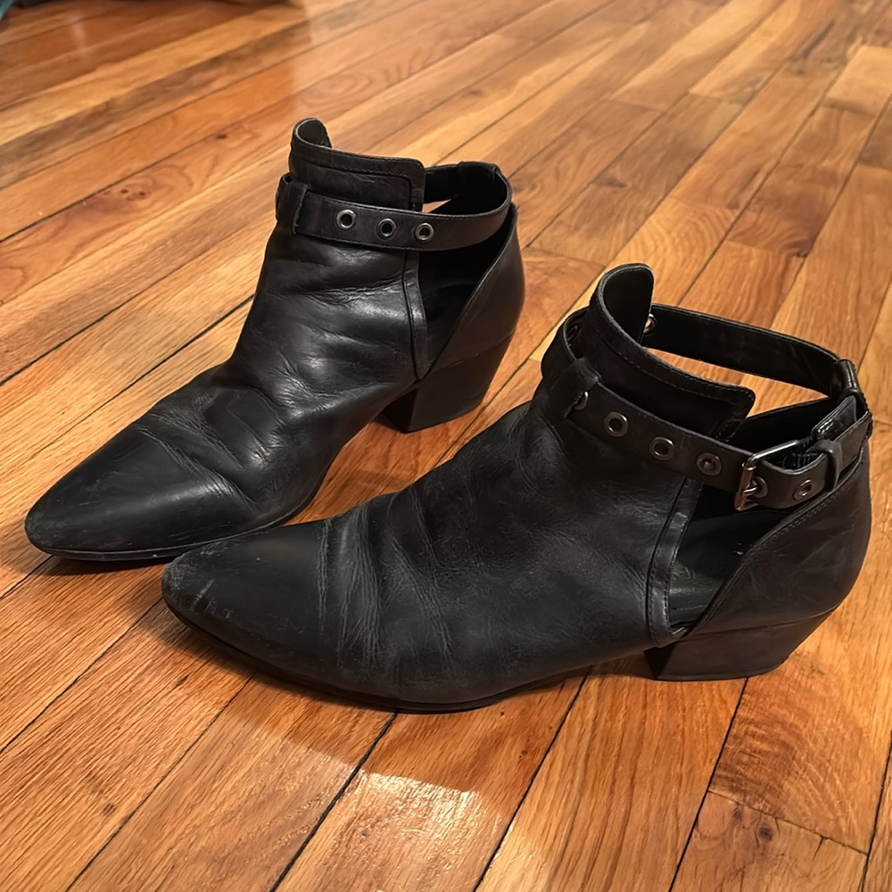 Nine West Western booties 8.5